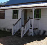 A Pine Cottage - Accommodation ACT
