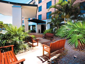 Travelodge Hotel Garden City Brisbane - Accommodation ACT 2
