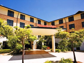 Travelodge Hotel Garden City Brisbane - Accommodation ACT 0