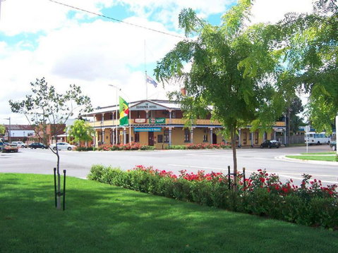 Boorowa Hotel - Boorowa - Accommodation ACT 2