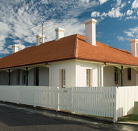 Assistant Lighthouse Keeper's Cottages - Byron Bay - Accommodation ACT