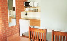 Catalina Motel Lake Macquarie - Toronto - Accommodation ACT 2