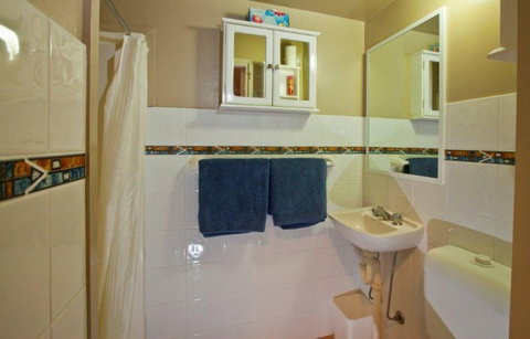 Jerrabomberra Lodge - Charlotte Pass - Accommodation ACT 7