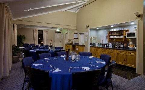 Jerrabomberra Lodge - Charlotte Pass - Accommodation ACT 8