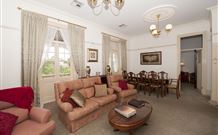 Cobb & Co Court Boutique Hotel - Accommodation ACT 0