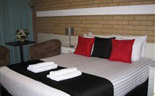 Golden Harvest Motor Inn - Moree - Accommodation ACT 0
