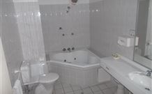 Harbour Royal Motel - Accommodation ACT 5