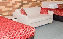 Highway Inn Motel - Hay - Accommodation ACT 2