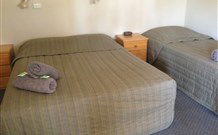 Oasis Motel - Accommodation ACT 2