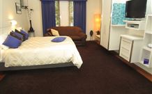 Retreat At Froog-Moore Park - Tamworth - Accommodation ACT 4