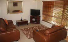 Riverside Holiday Apartments - Accommodation ACT 2