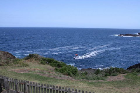 Sea Whispers Bed & Breakfast - Accommodation ACT 8