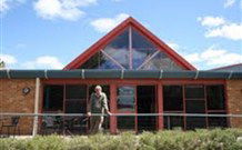 Henrys Guest House - Accommodation ACT 0
