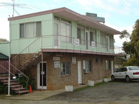 Auto Cabins And Motel - Accommodation ACT 7