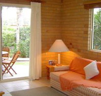 Shoreline Apartments Woodgate Beach - Accommodation ACT