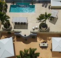 Jack and Newell Cairns Holiday Apartments - Accommodation ACT