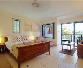 At Waterfront Whitsunday Retreat - Accommodation ACT 3