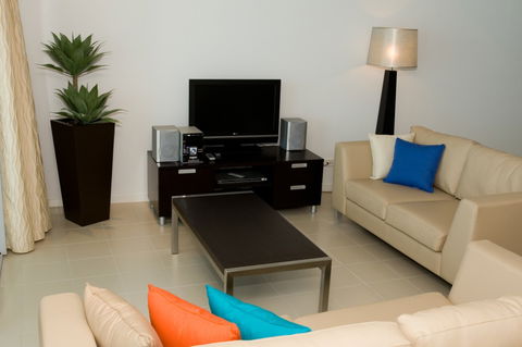At Marina Shores - Accommodation ACT 2