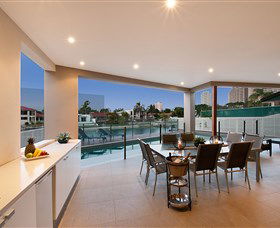 Xanadu Waterfront Elite Holiday Home - Accommodation ACT 2