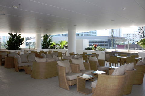 Wyndham Hotel Surfers Paradise - Accommodation ACT 2