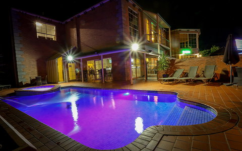 Best Western Plus Hovell Tree Inn - Accommodation ACT 29