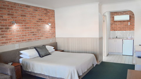 BEST WESTERN Colonial Motor Inn - Accommodation ACT 0