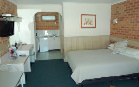 BEST WESTERN Colonial Motor Inn - Accommodation ACT 11