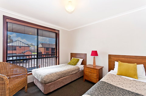 BEST WESTERN Tudor Motor Inn - Accommodation ACT 5