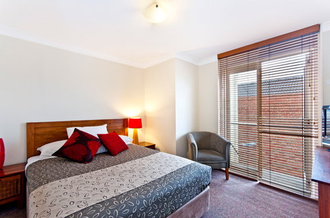 BEST WESTERN Tudor Motor Inn - Accommodation ACT 9