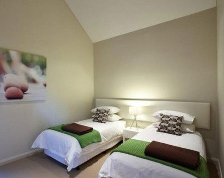 Aqua Resort - Accommodation ACT 5