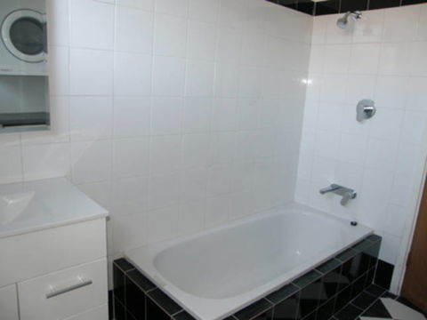 Adair Apartment - Accommodation ACT 7