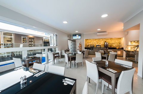 Athena Motel Apartments - Accommodation ACT 2