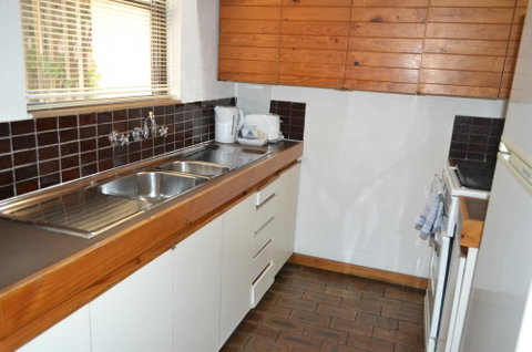 Cottesloe Beach Chalets - Accommodation ACT 3