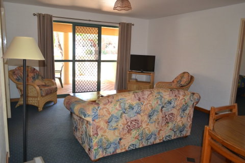 Cottesloe Beach Chalets - Accommodation ACT 7