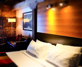 Henry Jones Art Hotel - The - Accommodation ACT 2