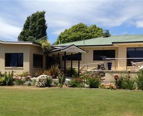 Beachway Motel + Restaurant - Accommodation ACT 0