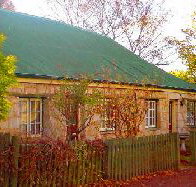 Colonial Cottages of Ross - Captain Samuels Cottage - Accommodation ACT