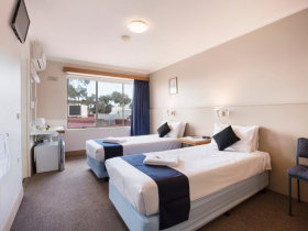 Carlyle Hotel - Accommodation ACT 2