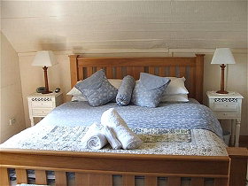 Hide-Away Cottage Retreat - Accommodation ACT 1