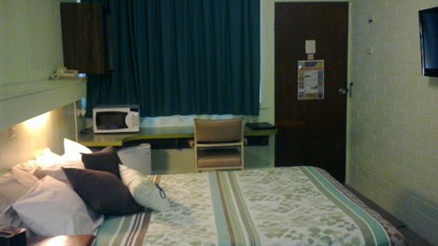 Millers Cottage Motel - Accommodation ACT 5