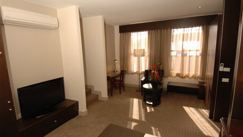 Quality Inn Heritage On Lydiard - Accommodation ACT 1