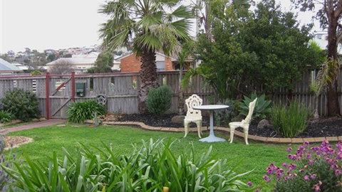 Bells By The Beach Holiday House Ocean Grove - Accommodation ACT 6