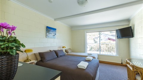 Falls Creek Hotel - Accommodation ACT 0