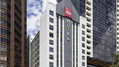 Ibis Melbourne Hotel And Apartments - Accommodation ACT 4