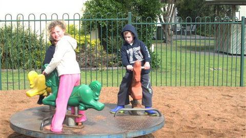 Portland Bay Holiday Park - Accommodation ACT 1