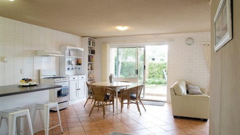 Arlingtons - Accommodation ACT 0