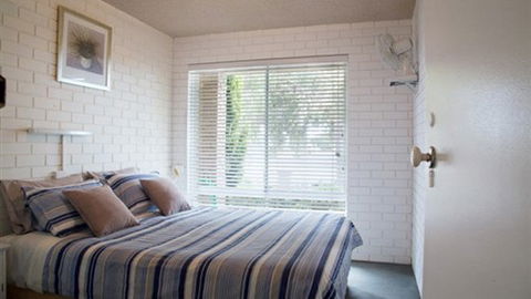 Arlingtons - Accommodation ACT 6