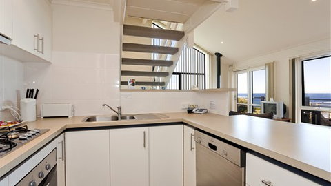 A Great Ocean Road Resort Whitecrest - Accommodation ACT 2