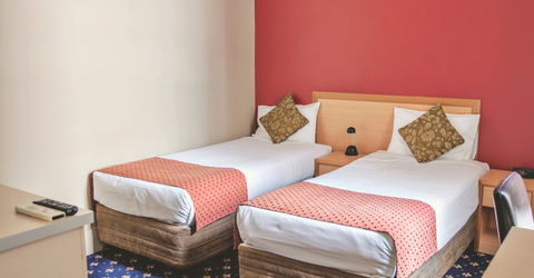 Hotel Coronation - Accommodation ACT 1