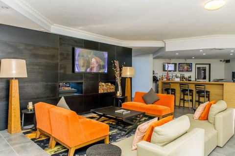 Alpha Canberra Hotel And Apartments - Accommodation ACT 2